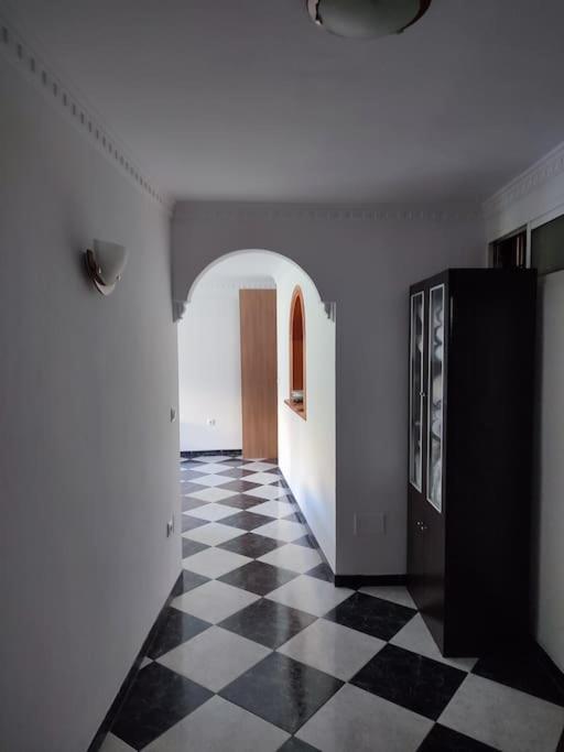 פואנגירולה Apartamento En Playa Carvajal מראה חיצוני תמונה